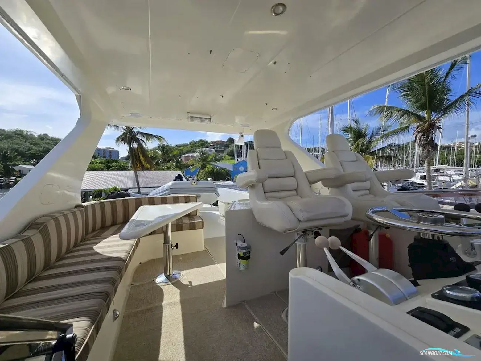 Hampton 558
