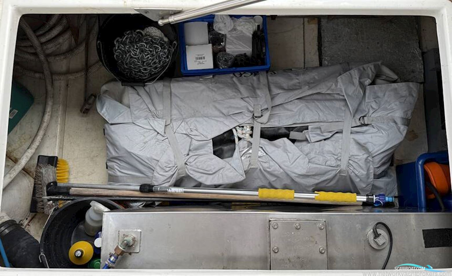 HARDY MARINE 32 Commander