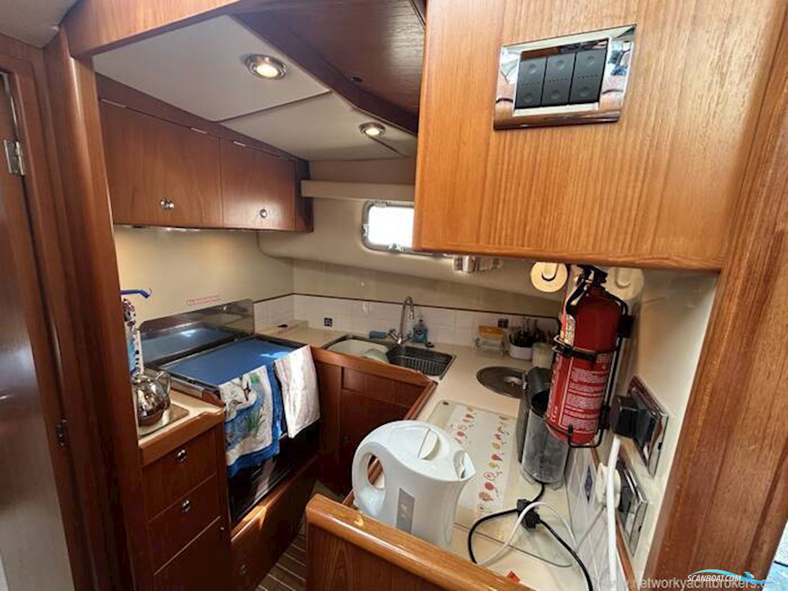 HARDY MARINE 36