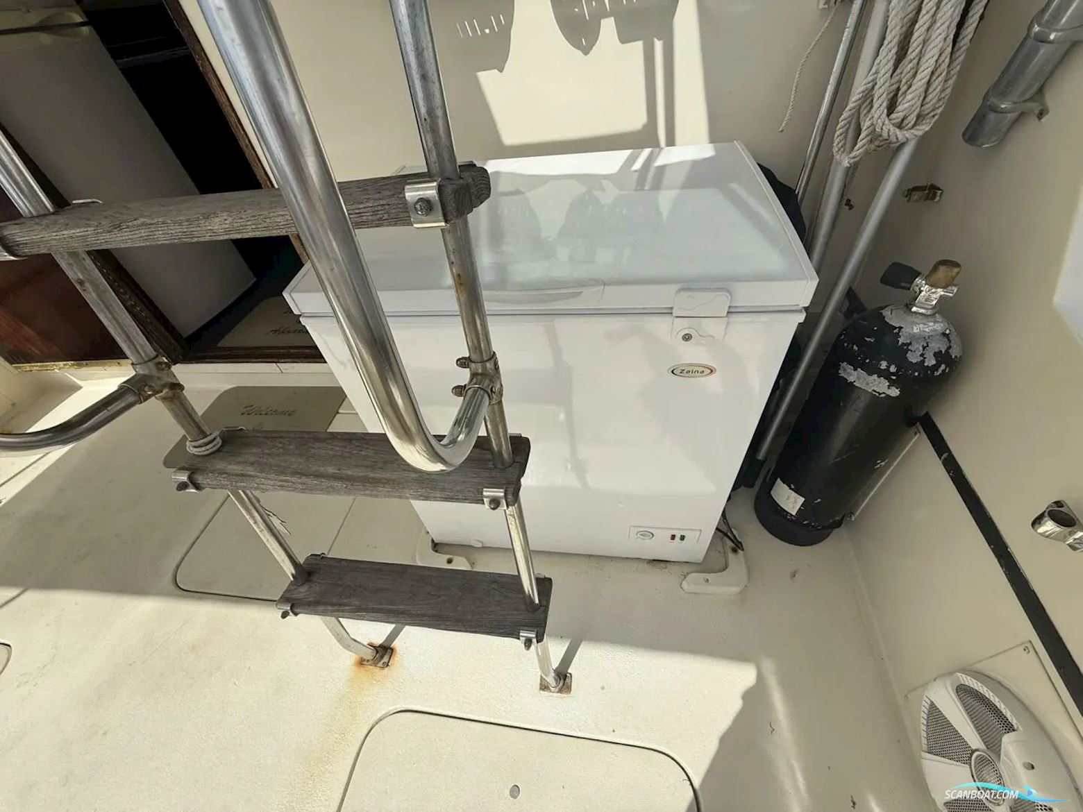 Hatteras 37 Convertible