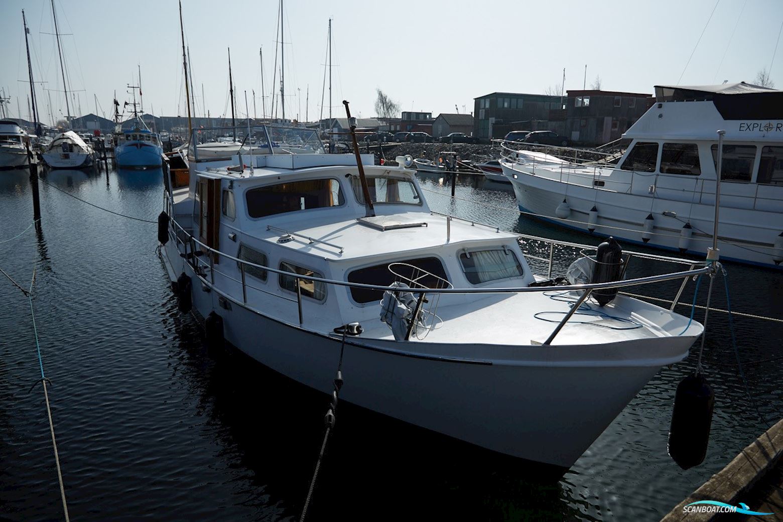 Helårs motorbåd med flybridge 44 fod Hoekstrakruiser