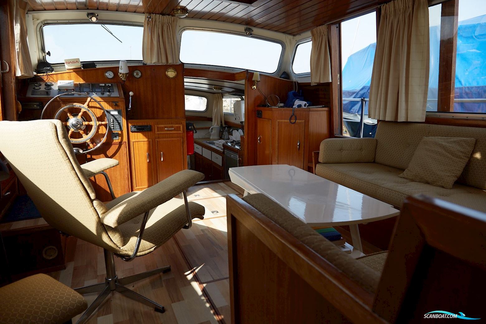 Helårs motorbåd med flybridge 44 fod Hoekstrakruiser