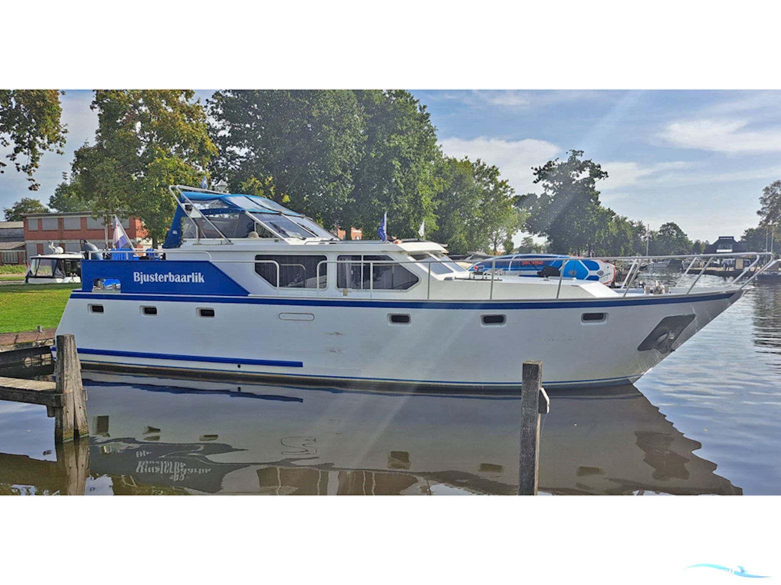 Hemmes Kruiser 1420 AK Motorboat 1997, with Ford Mermaid 6L05 engine, The Netherlands