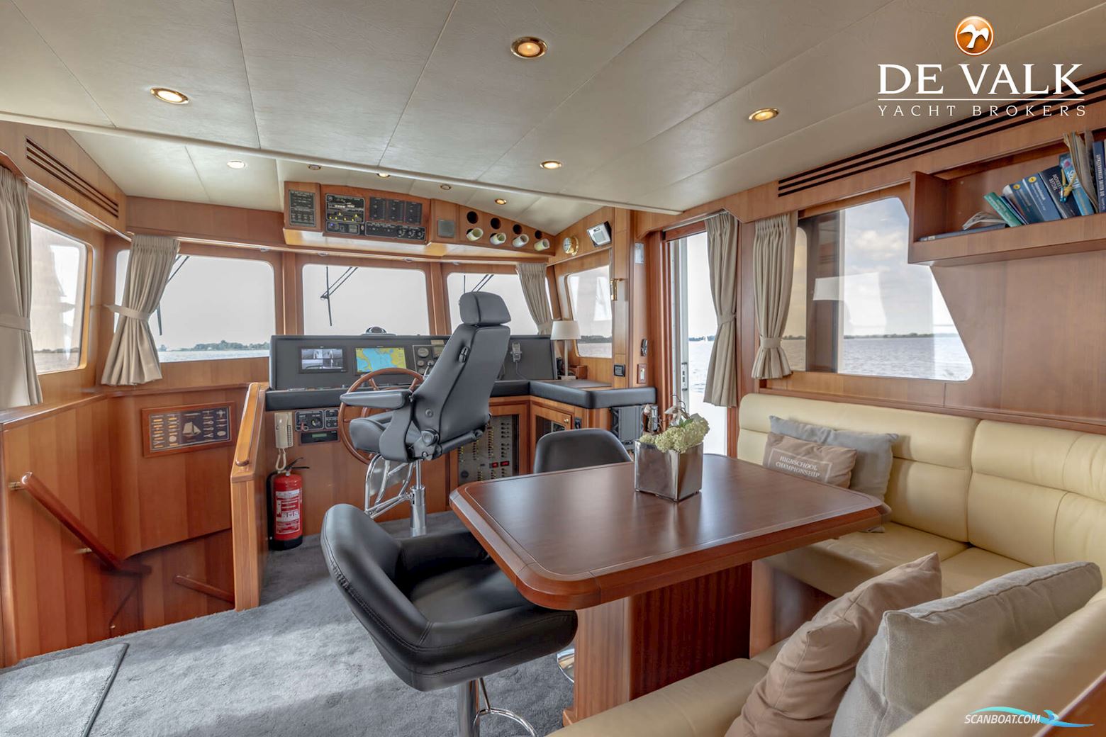 Hershine 61 Pilothouse