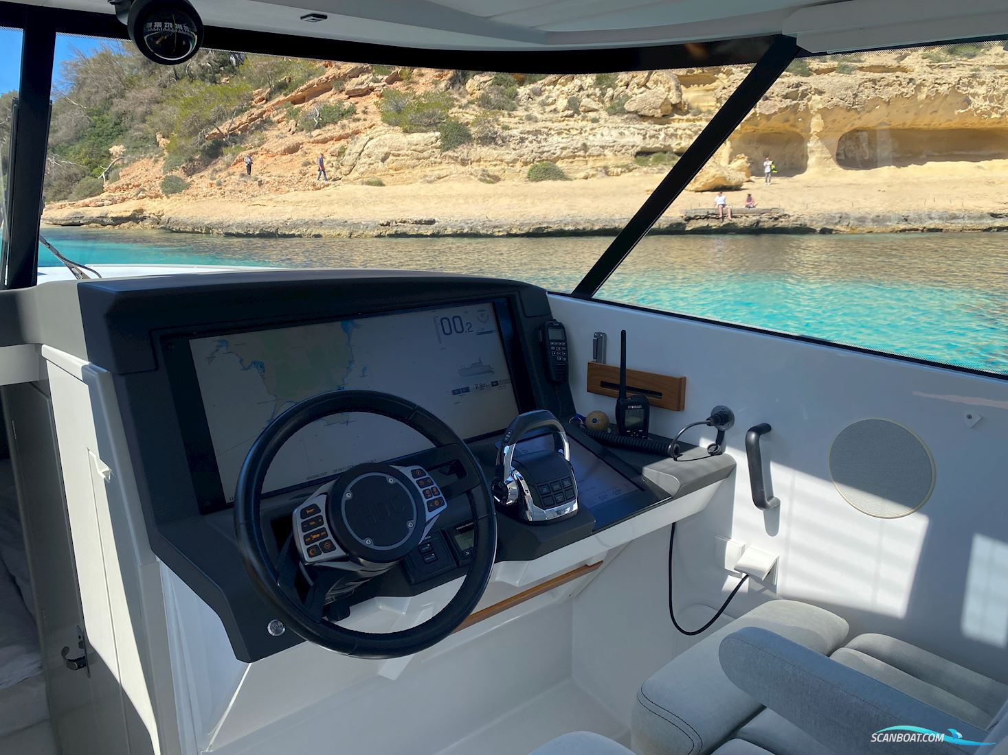 Hoc 33 Explorer, Like X-Power 33, Like Grandezza 34, Like Delta 33 Coupè, Like Sealine S330