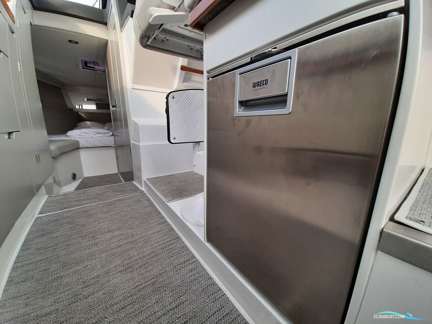 Hoc 33 Explorer, Like X-Power 33, Like Grandezza 34, Like Delta 33 Coupè, Like Sealine S330