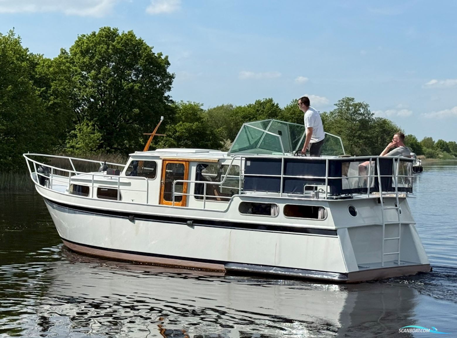 Hoekstra Kruiser 1100