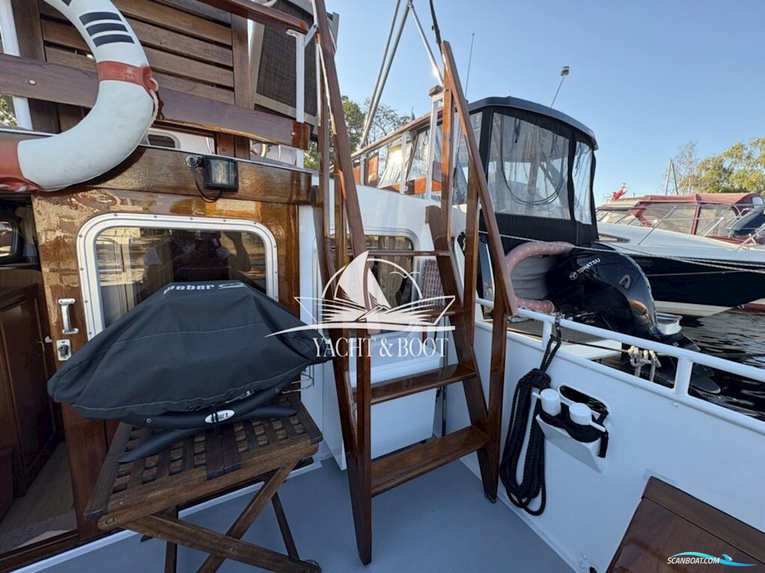 Holländischer Werftbau Crowntrawler 830