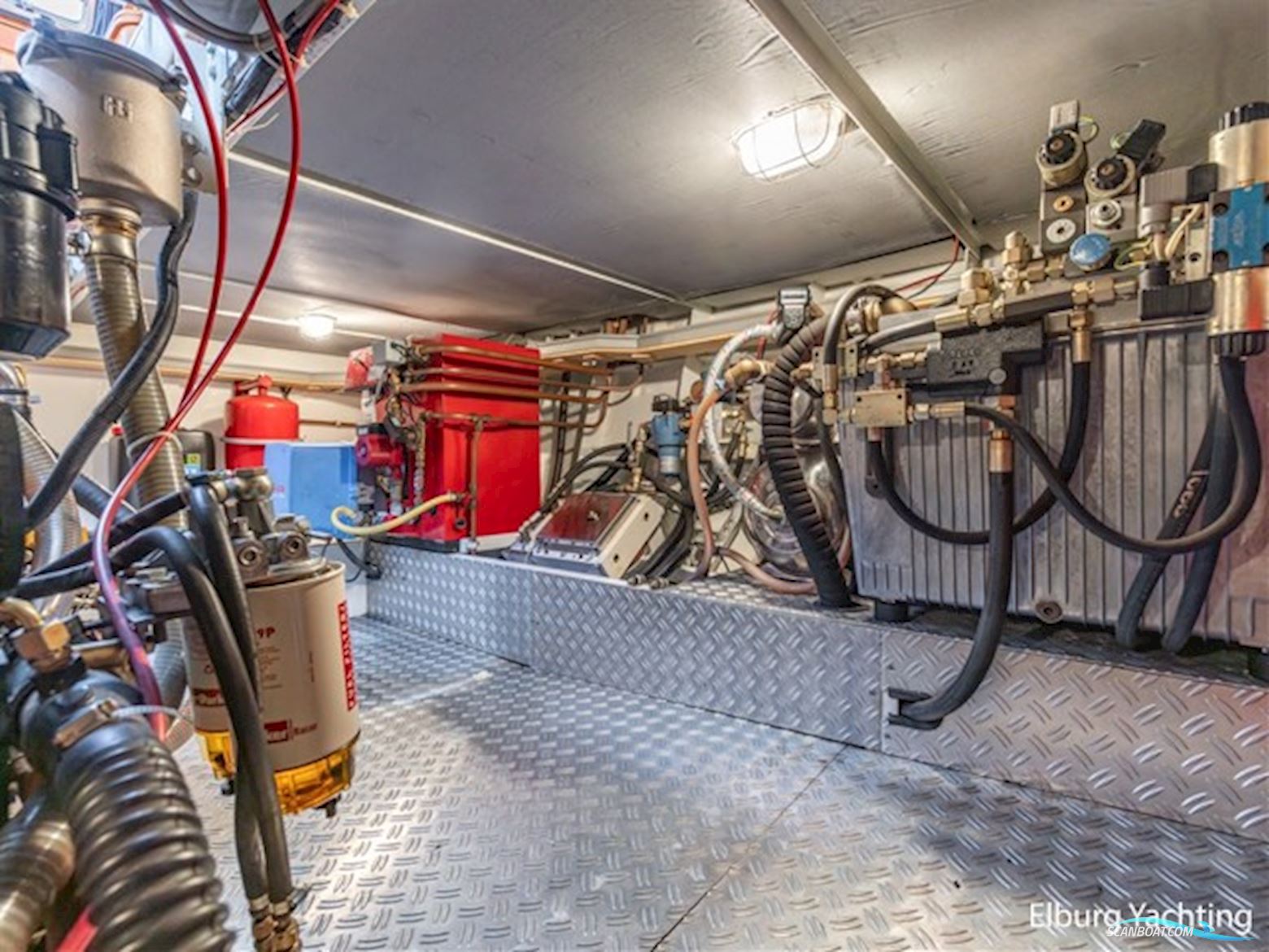 Holterman 48 Trawler - Stabilizers 