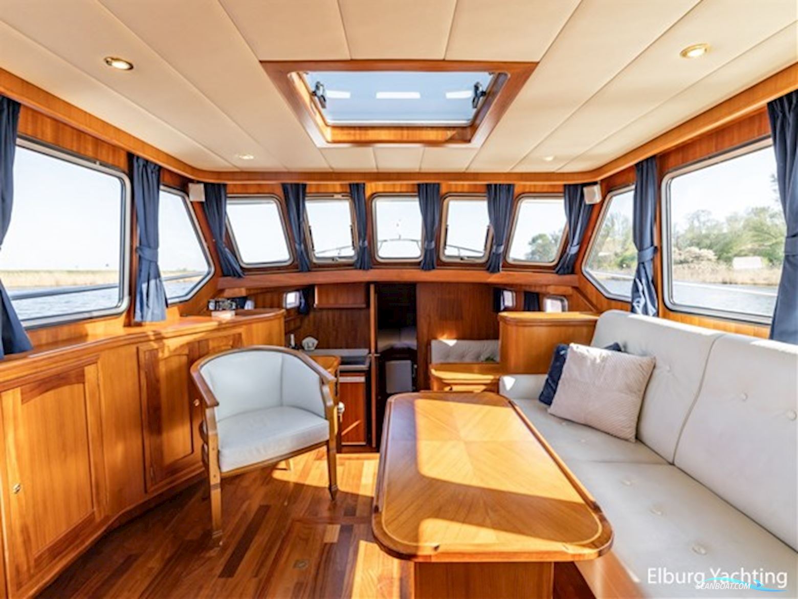 Holterman 48 Trawler - Stabilizers