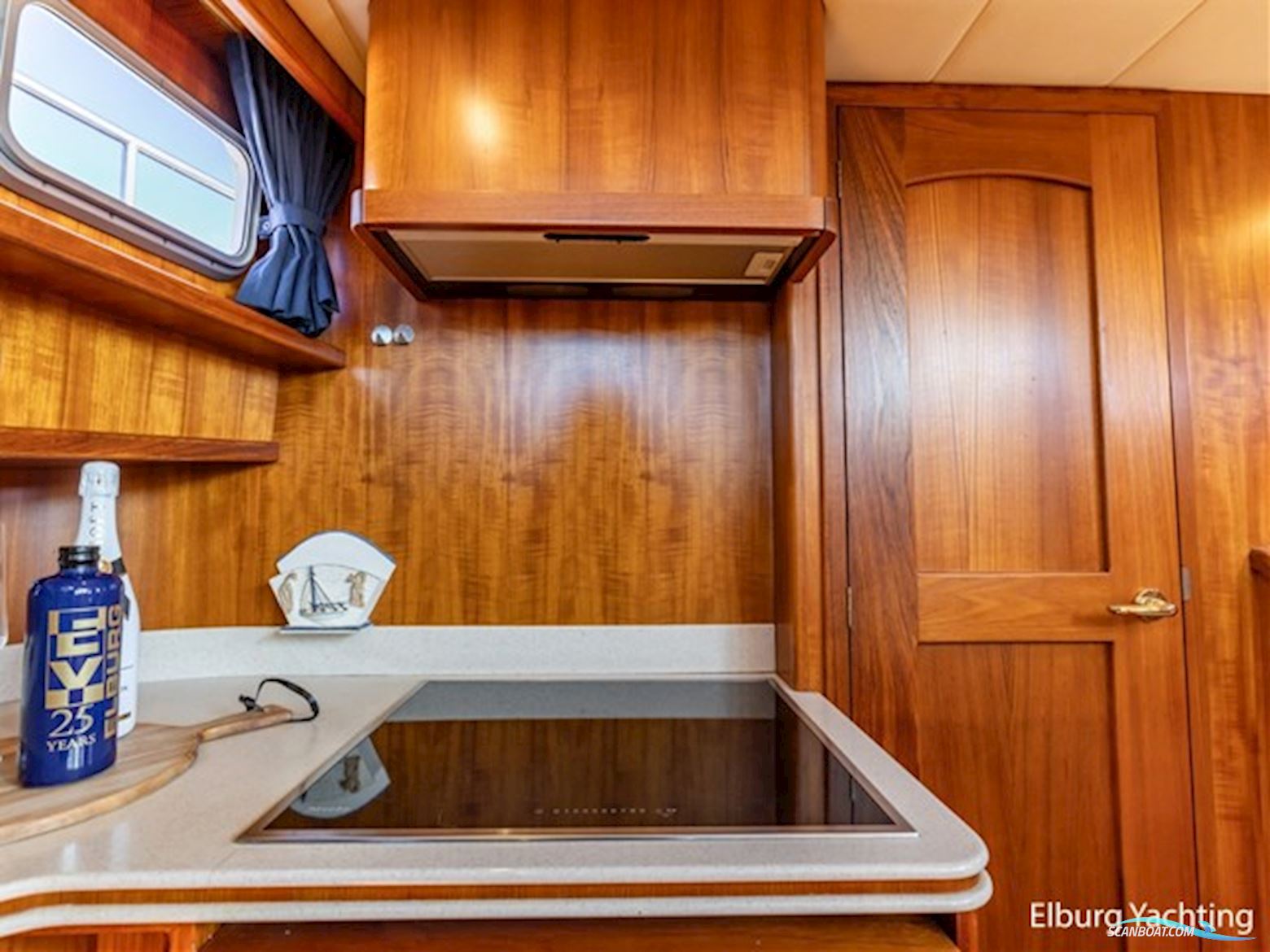 Holterman 48 Trawler - Stabilizers