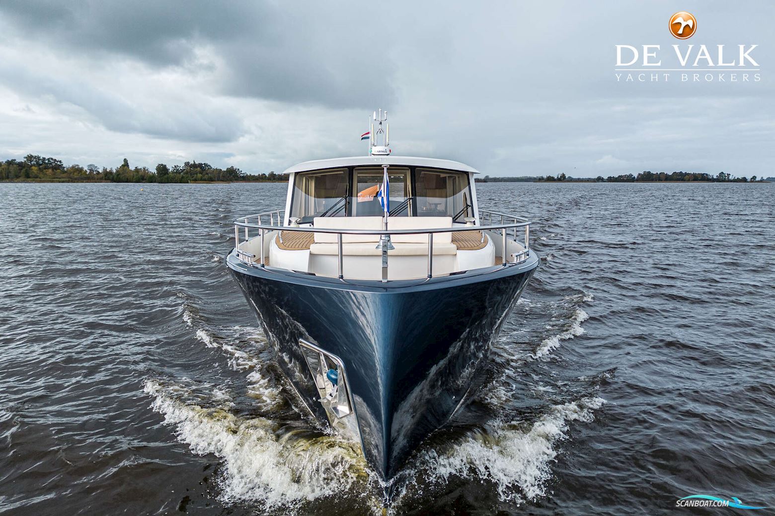 HOLTERMAN 53 Commander