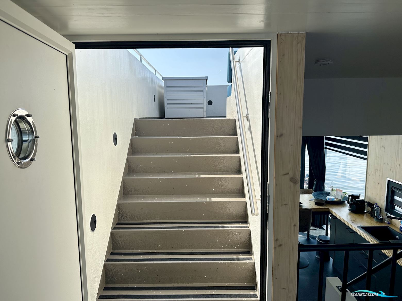 Homeship Vaarloft Volledig Elektrische Houseboat