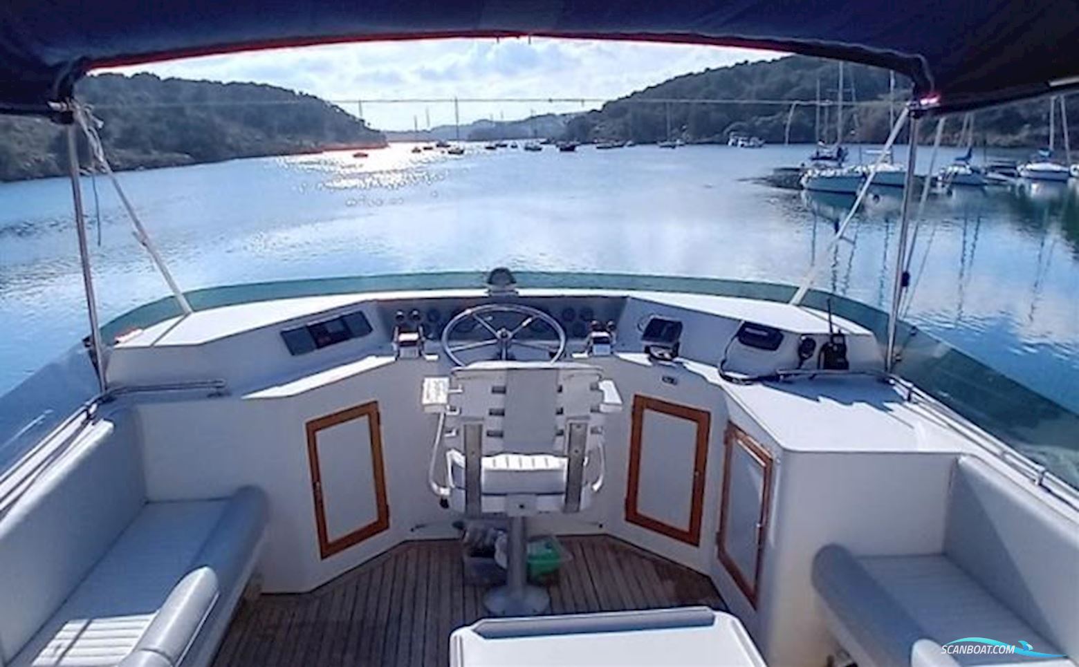 Horizon 47 Trawler Motor Yacht