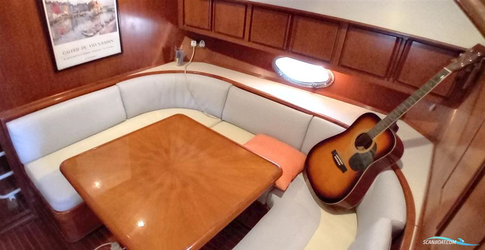 Horizon 47 Trawler Motor Yacht