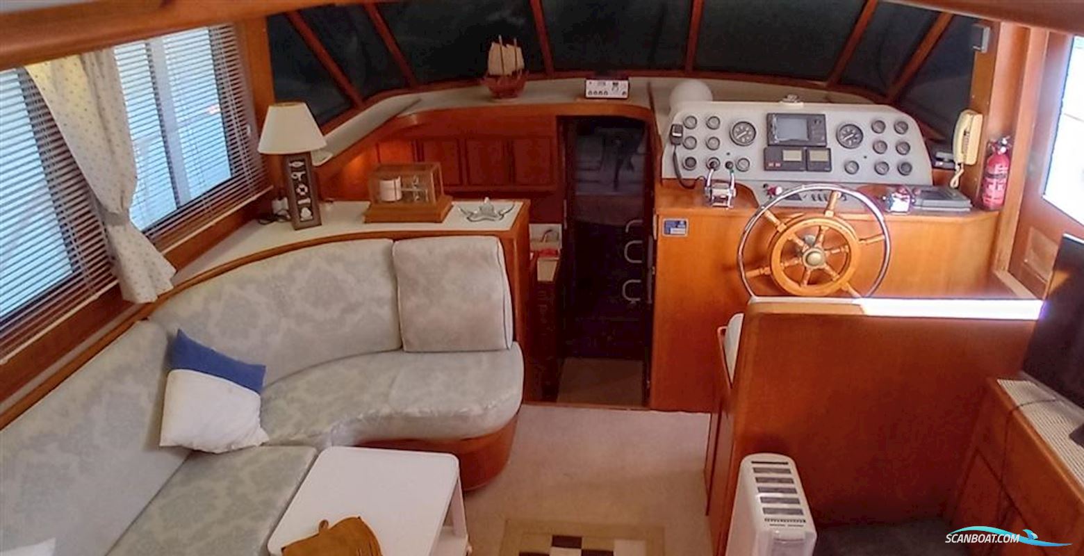 Horizon 47 Trawler Motor Yacht