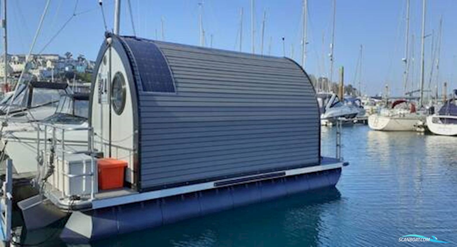 Houseboat MX 24 Glampboat