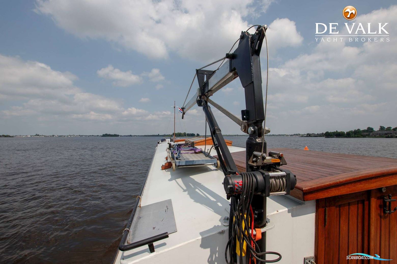 Houseboat Waterloft Luxemotor Spitz 38M