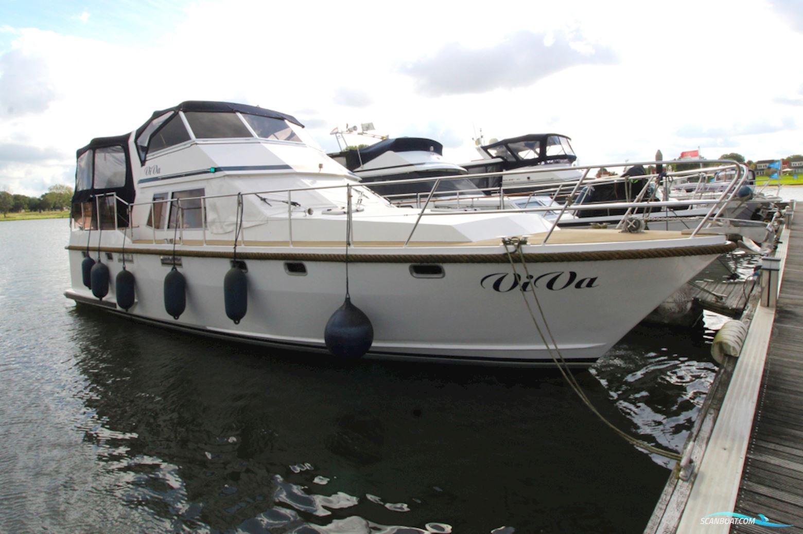 Hoya 43 S Motorboat 1993, with 2x Cummins engine, The Netherlands
