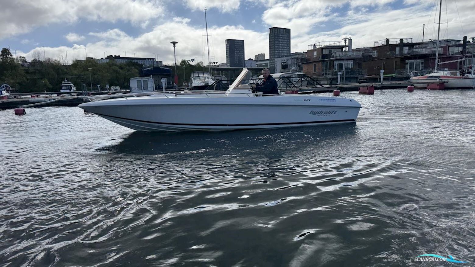 Hydrolift F-23 Motorboat 1996, with Mercruiser engine, Sweden