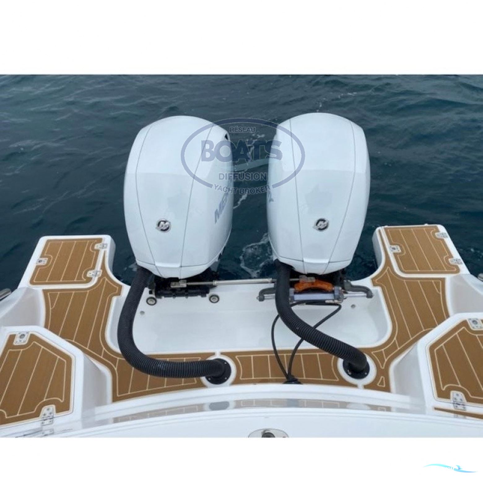 Imersea F28