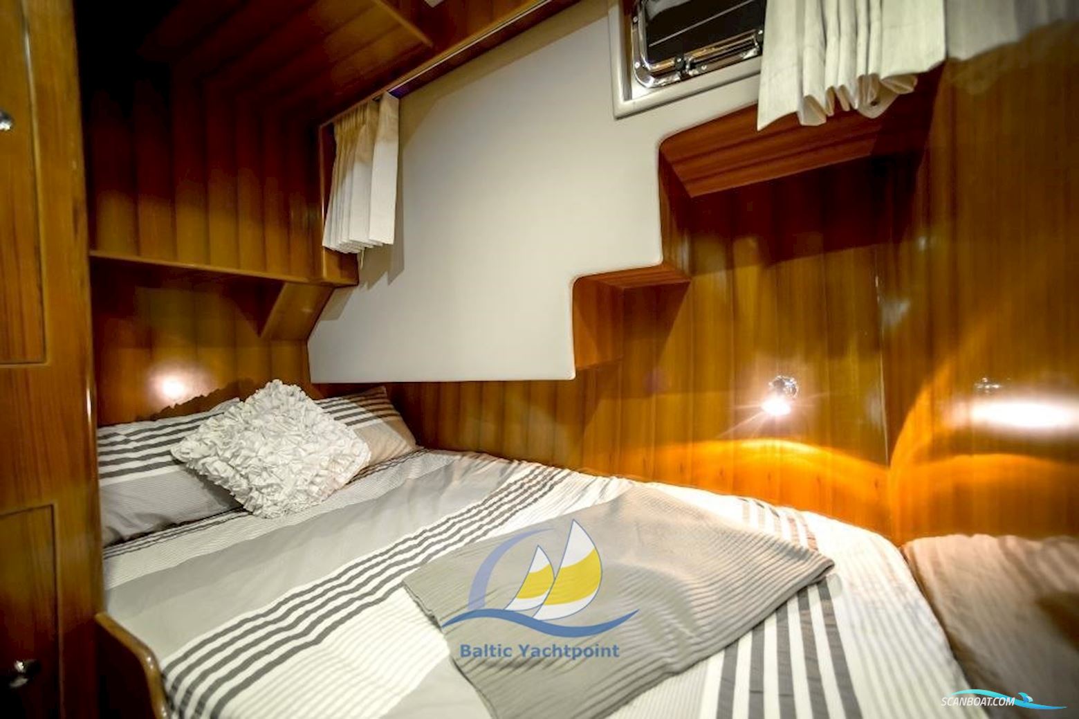 Integrity Motor Yachts Integrity 380 Fly