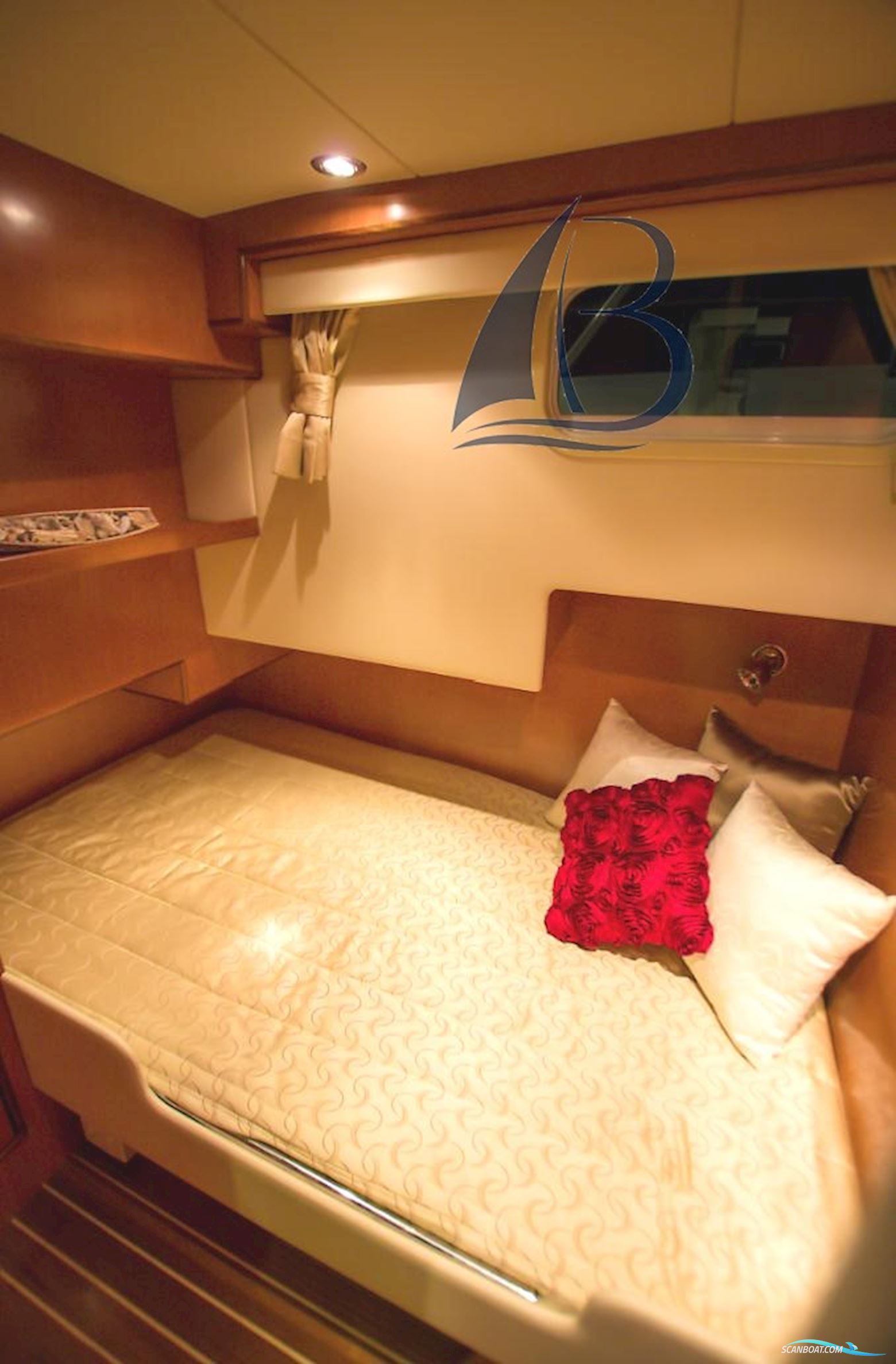 Integrity Motor Yachts Integrity 380 Sedan
