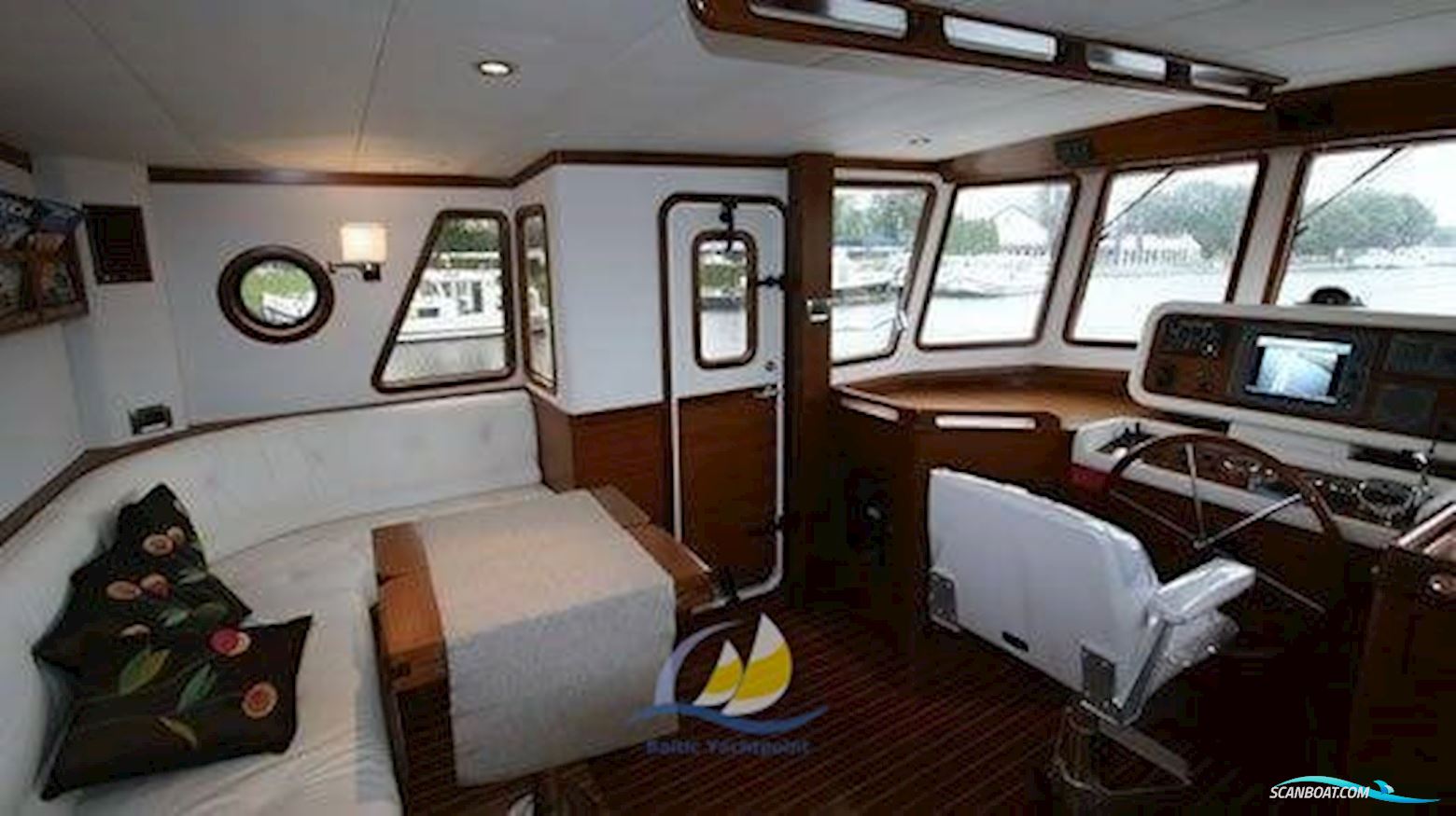 Integrity Motor Yachts Integrity 550 Coastal Express