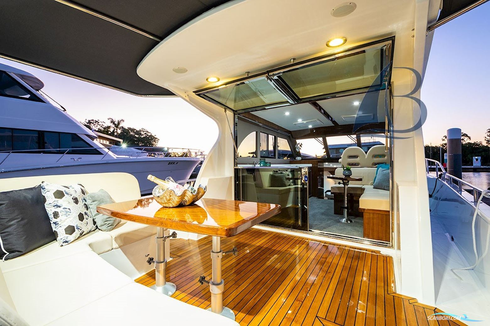 Integrity Motor Yachts Integrity Newport 460