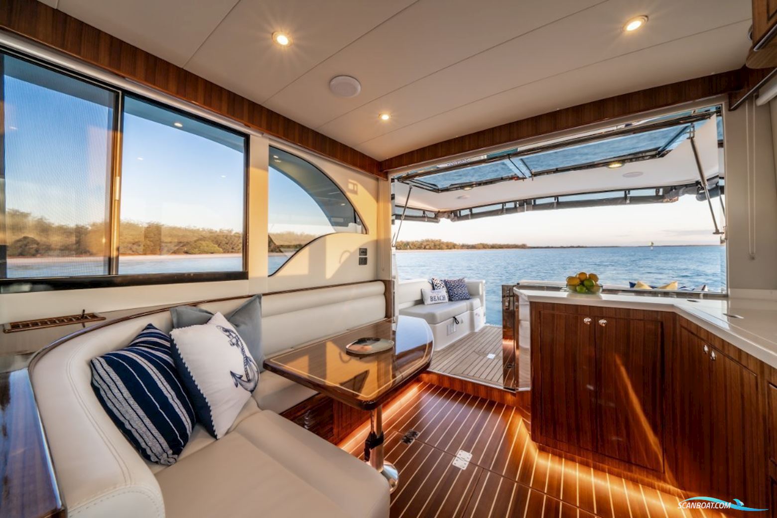 Integrity Trawlers 460 SX