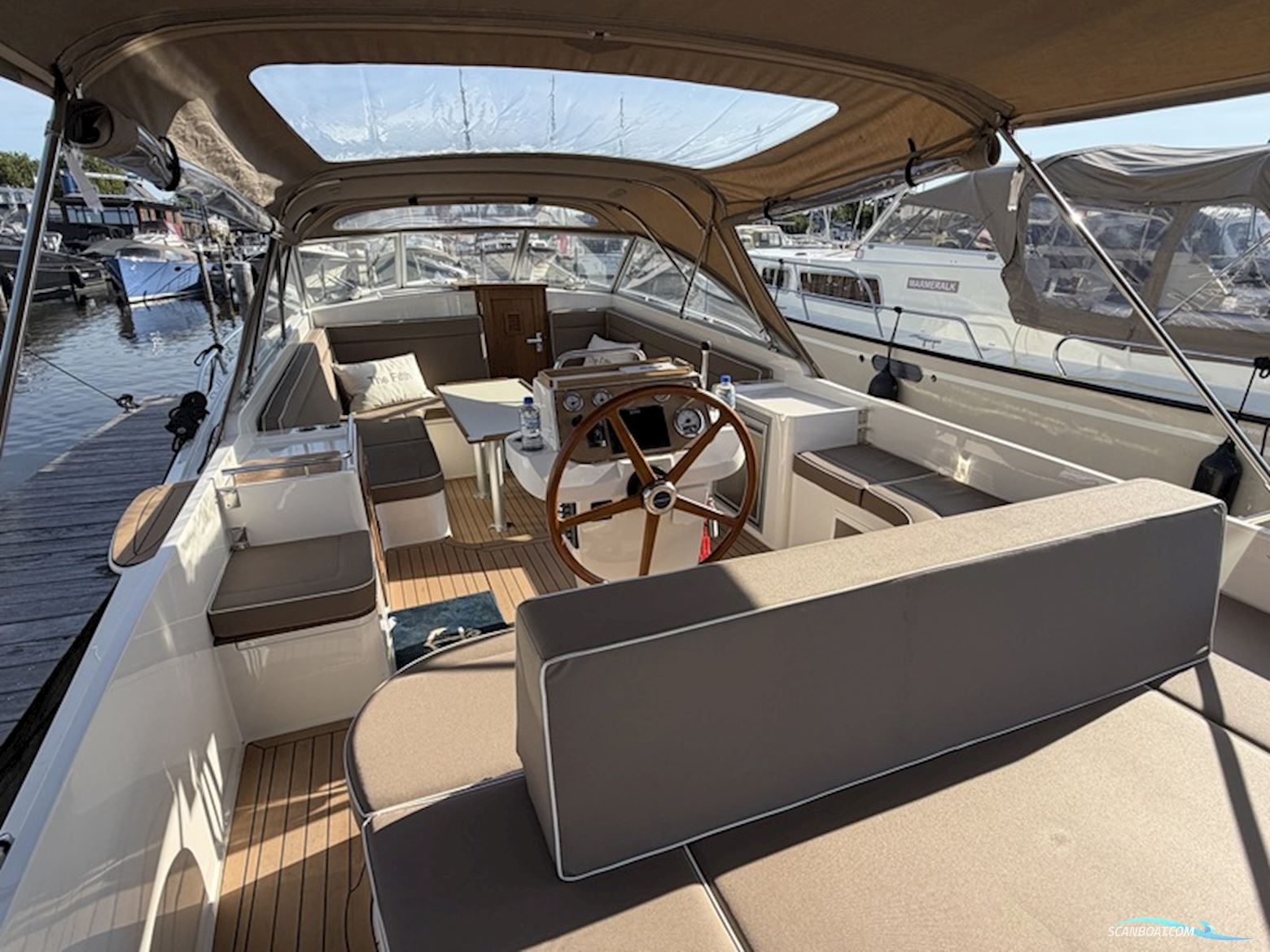 Intender 950 Cabrio