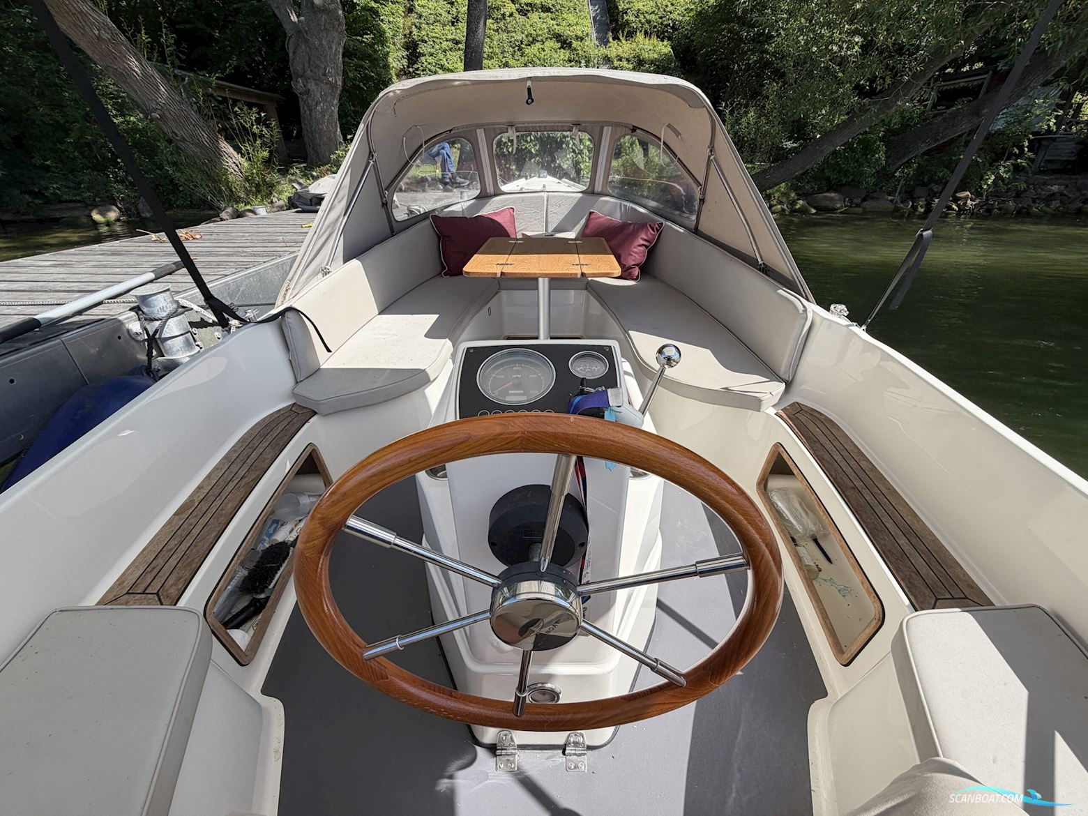 Interboat 17