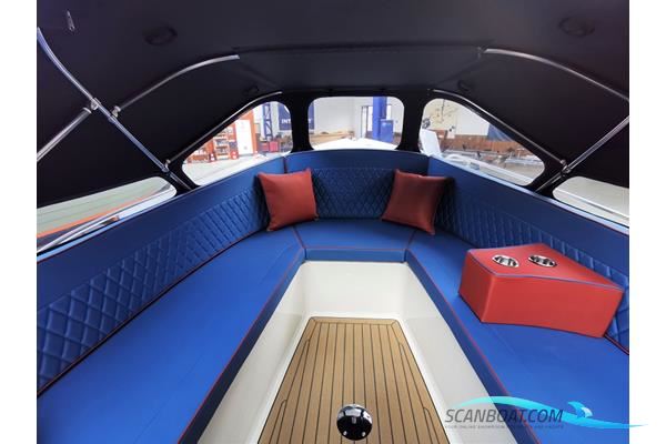 Interboat Intender 700