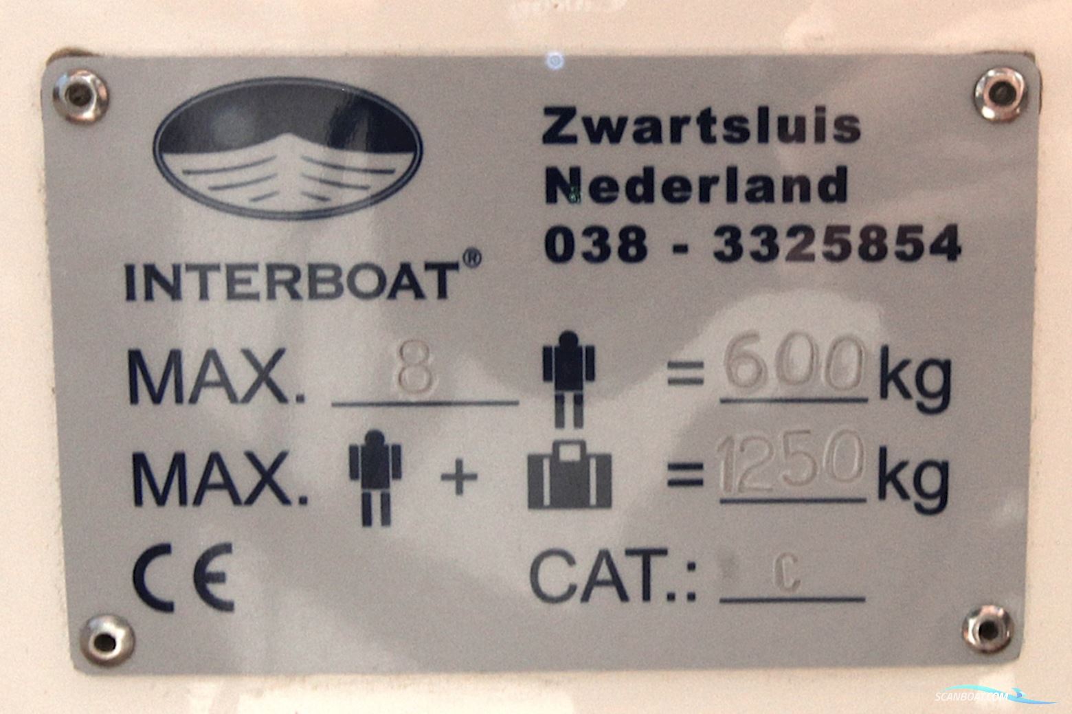 Intercruiser 27 Cabin