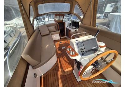 Intercruiser 29 Motorboat 2019, with Volvo Penta D3-220 engine, Germany