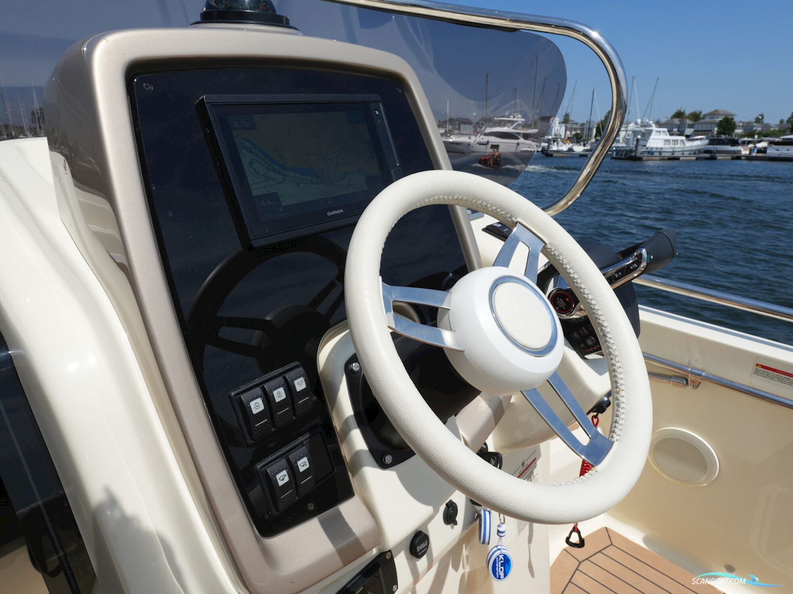 Invictus 270 CX