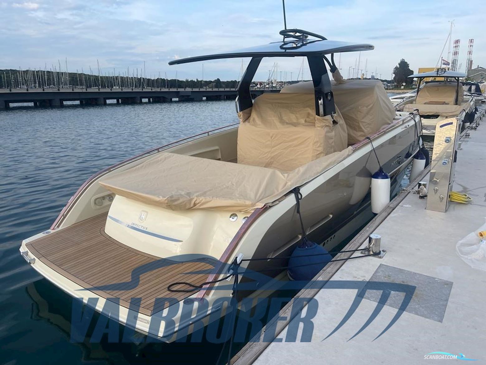 INVICTUS GT320