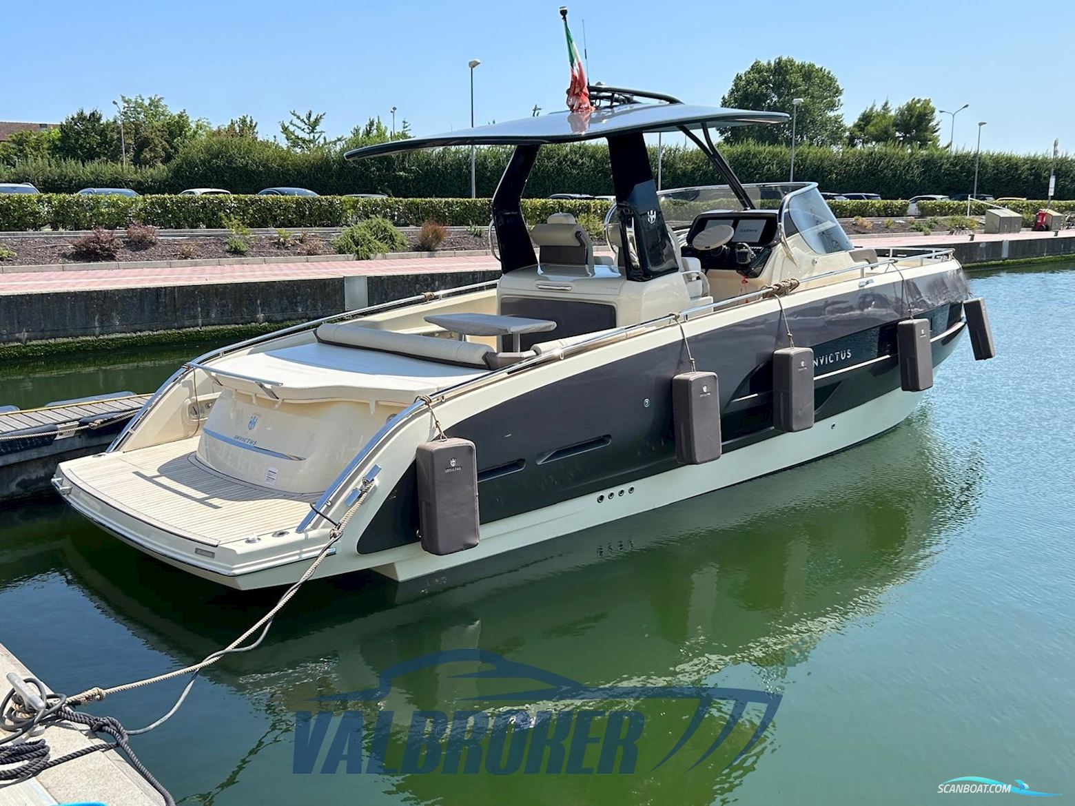 Invictus GT320