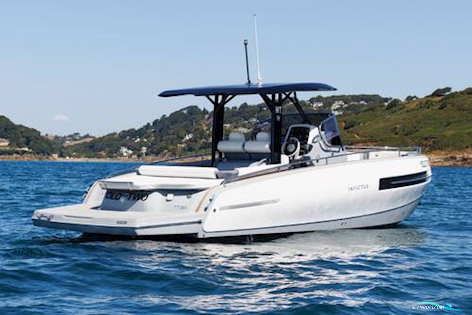 INVICTUS TT280 Motorboat 2019, with Mercury engine, United Kingdom