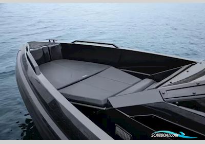 Iron 647 Motorboat 2026, with Mercury engine, Spain