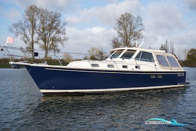 Island Packet Craft 360 Express Motorboat 2004, with Yanmar engine, The Netherlands