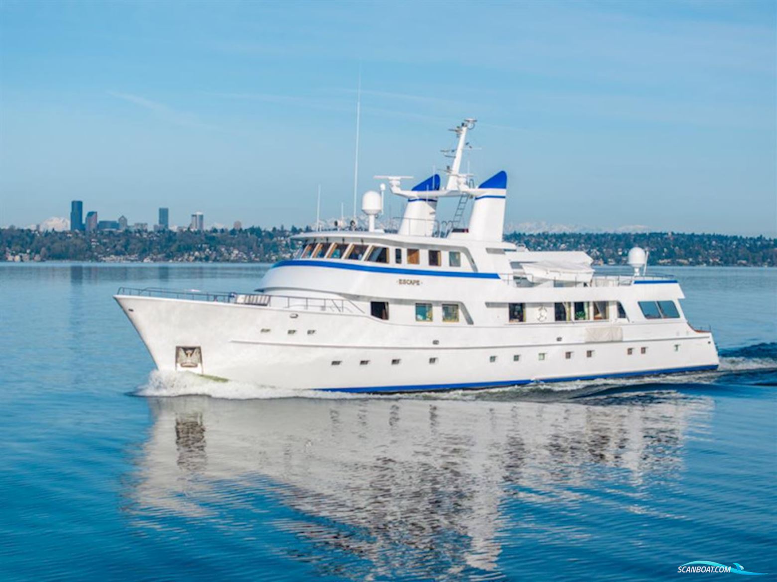 Jack Hargrave Expedition 120 Motorboat 1997, USA