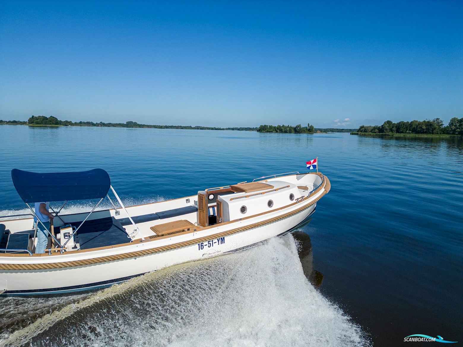 Jan Van Gent 10.35 Cabin