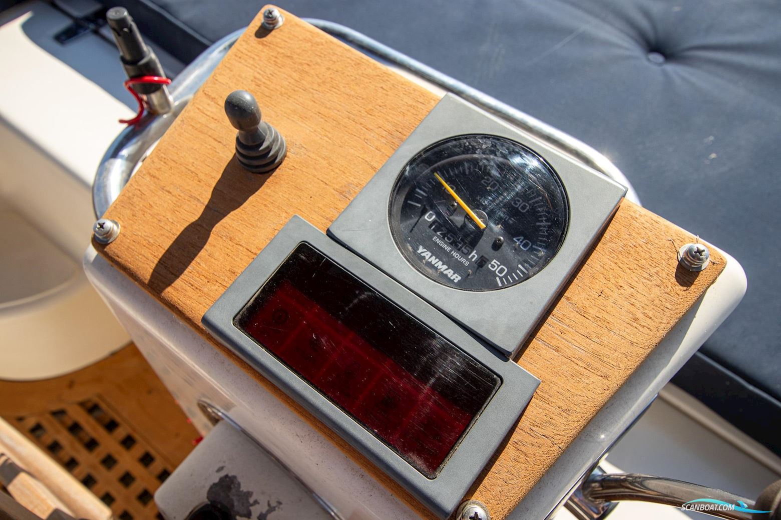 Jan Van Gent 10.35 Cabin