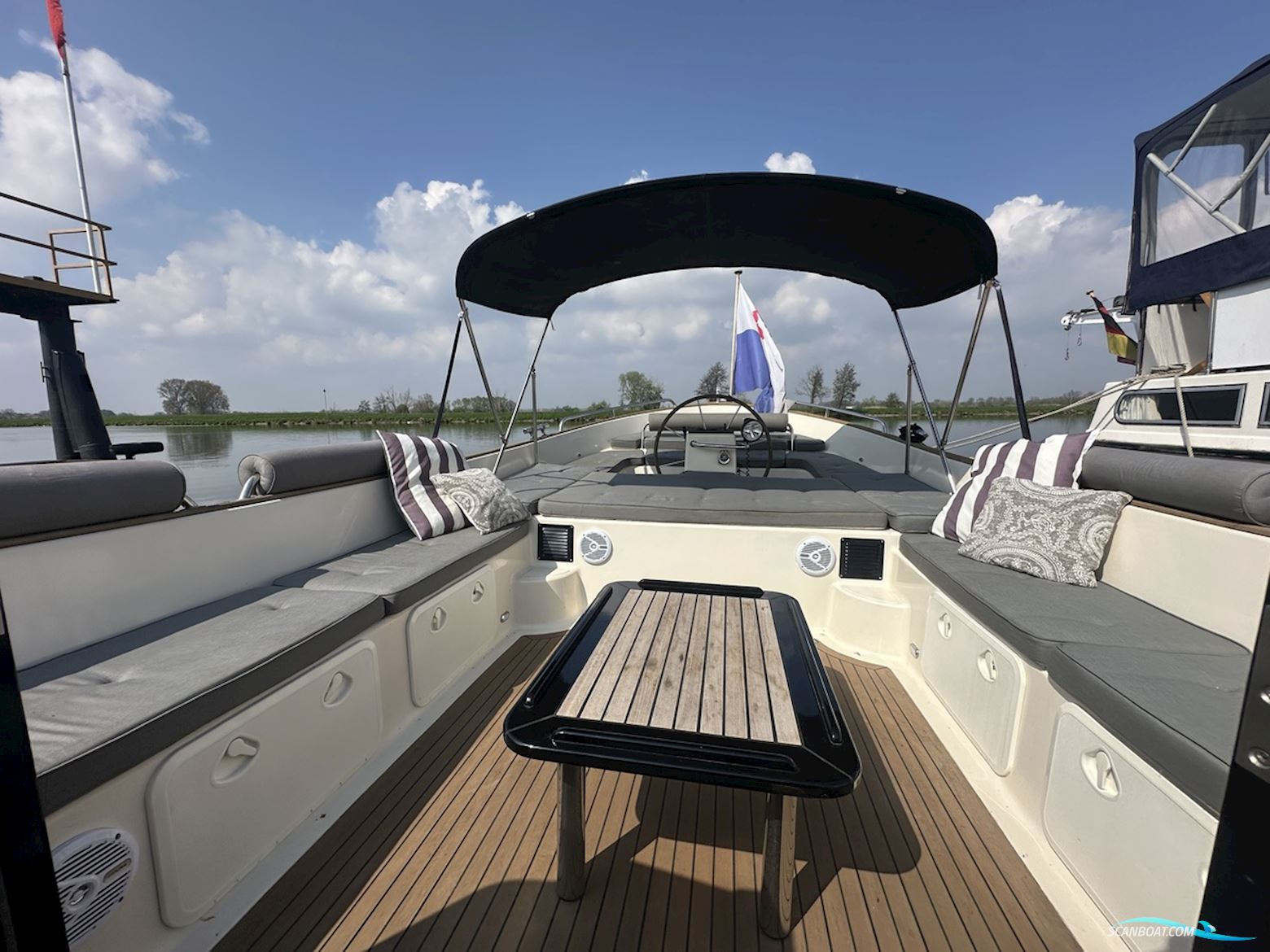 Jan Van Gent Cabin 1035