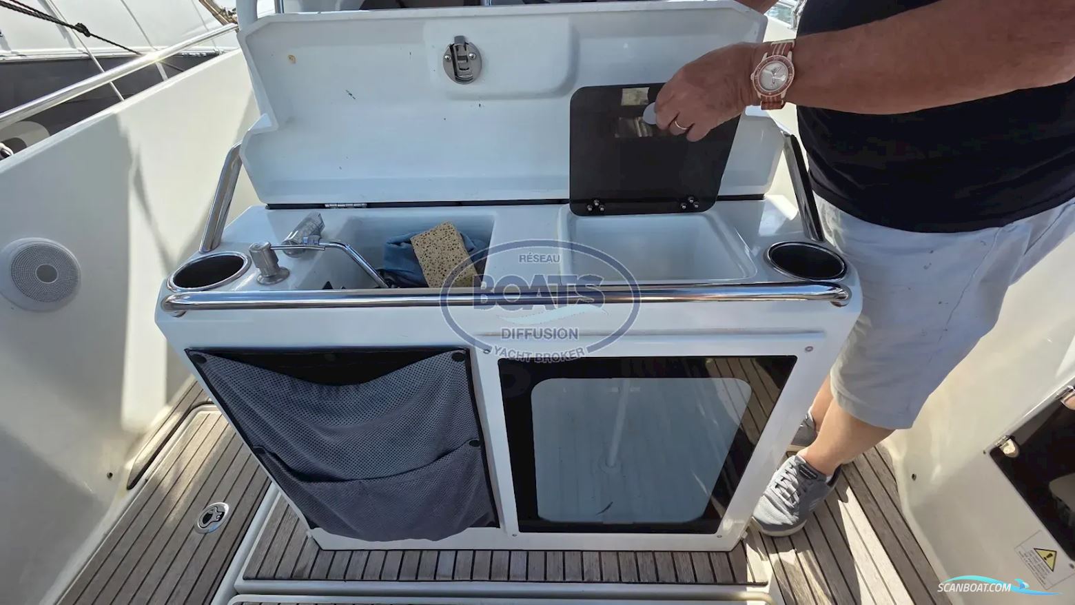 Janneau Cap Camarat 7.5 CC Serie 3