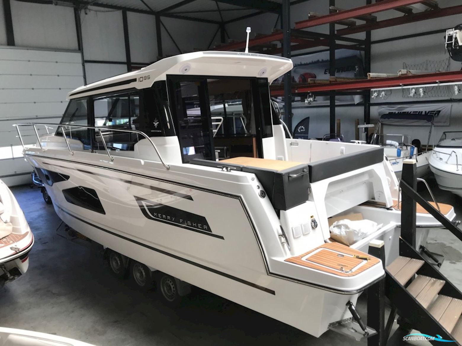 Jeanneau  Merry Fisher 1095 Coupé