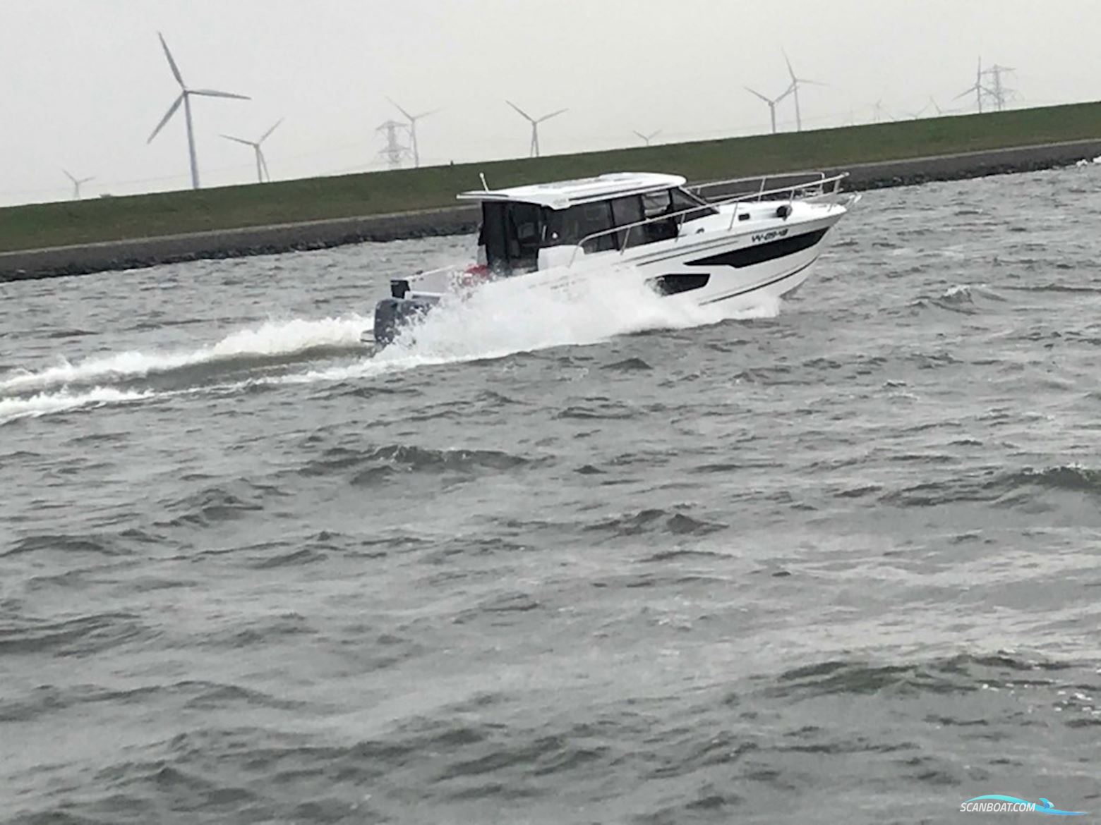 Jeanneau  Merry Fisher 1095 Coupé