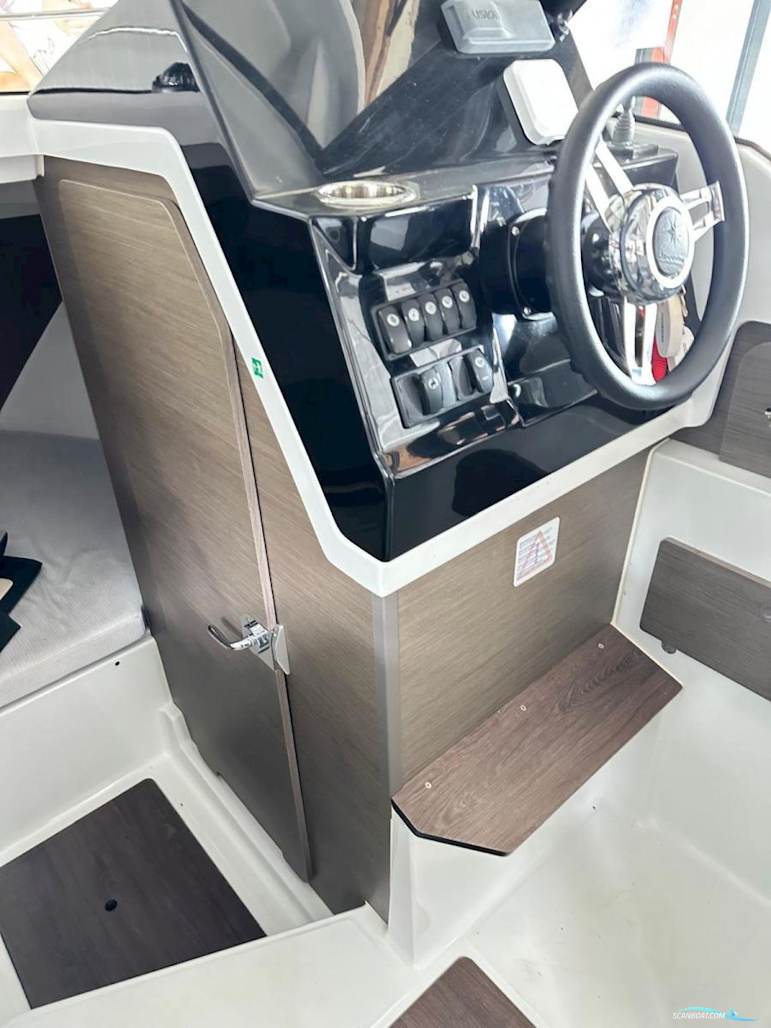 Jeanneau  Merry Fisher 795 Serie 2