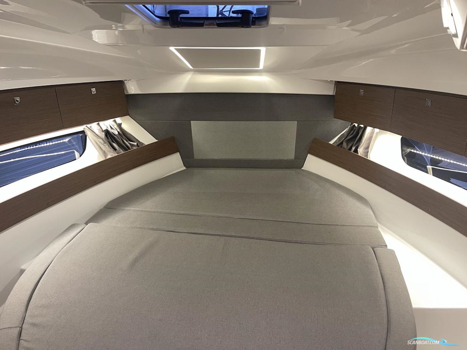 Jeanneau  Merry Fisher 895